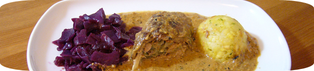 Rouladen mit Rotkohl