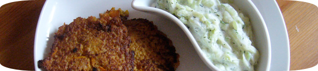 Couscous-Bratlinge mit Gurkensalat | kochend-heiss.de